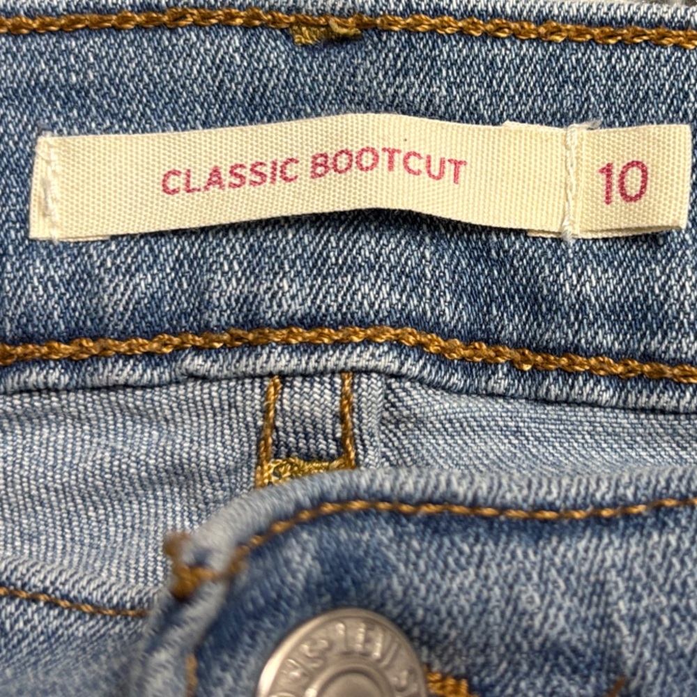 Y2K Levi's Classic Boot Cut Jeans with Embroidery - Picture 12 of 15